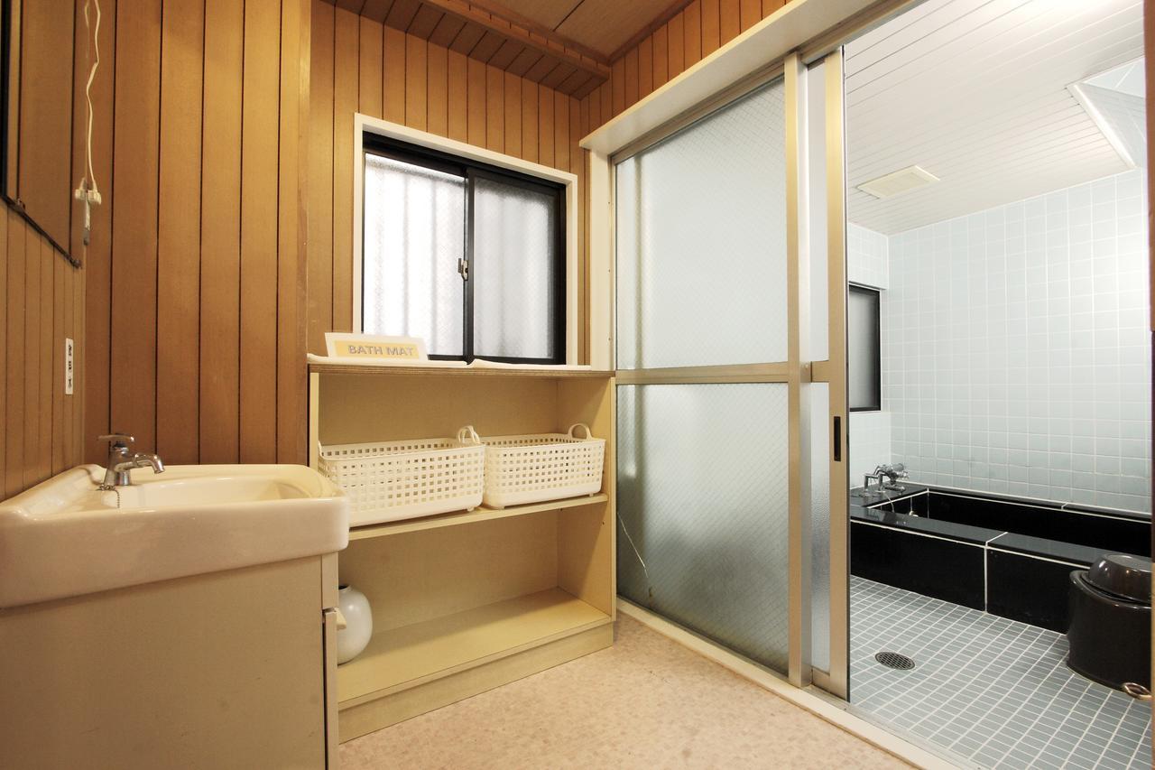 Toyotaya Hostel Nishinomiya Buitenkant foto
