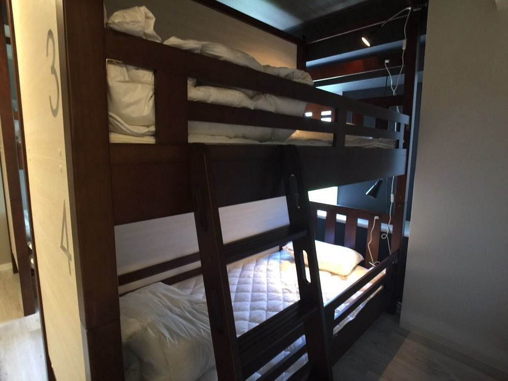 Toyotaya Hostel Nishinomiya Buitenkant foto