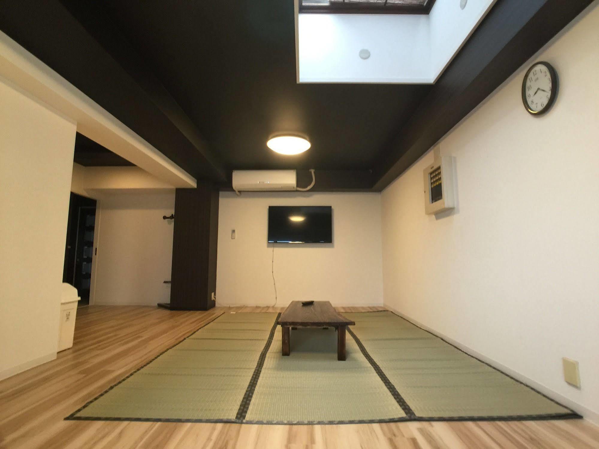 Toyotaya Hostel Nishinomiya Buitenkant foto