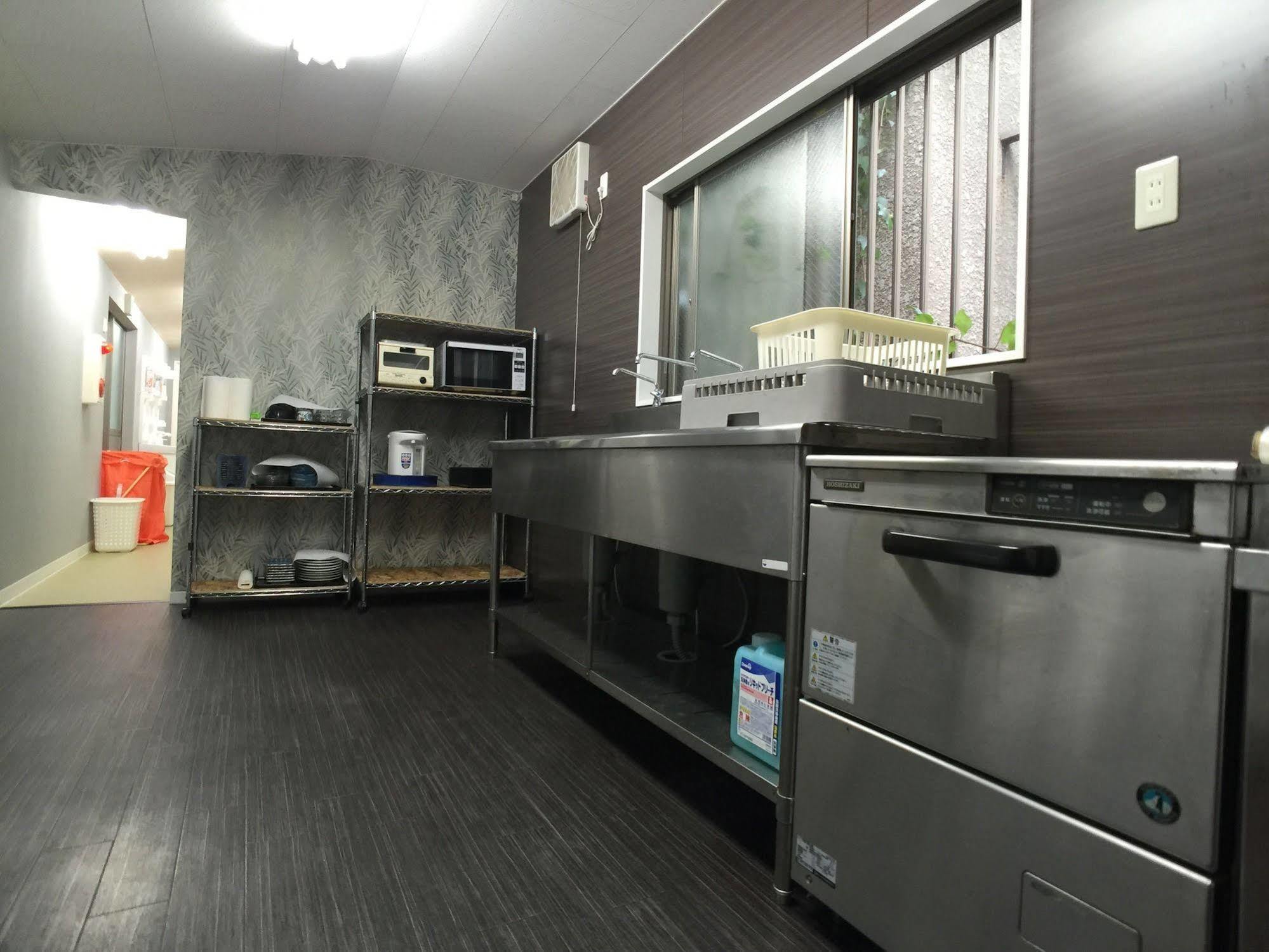 Toyotaya Hostel Nishinomiya Buitenkant foto