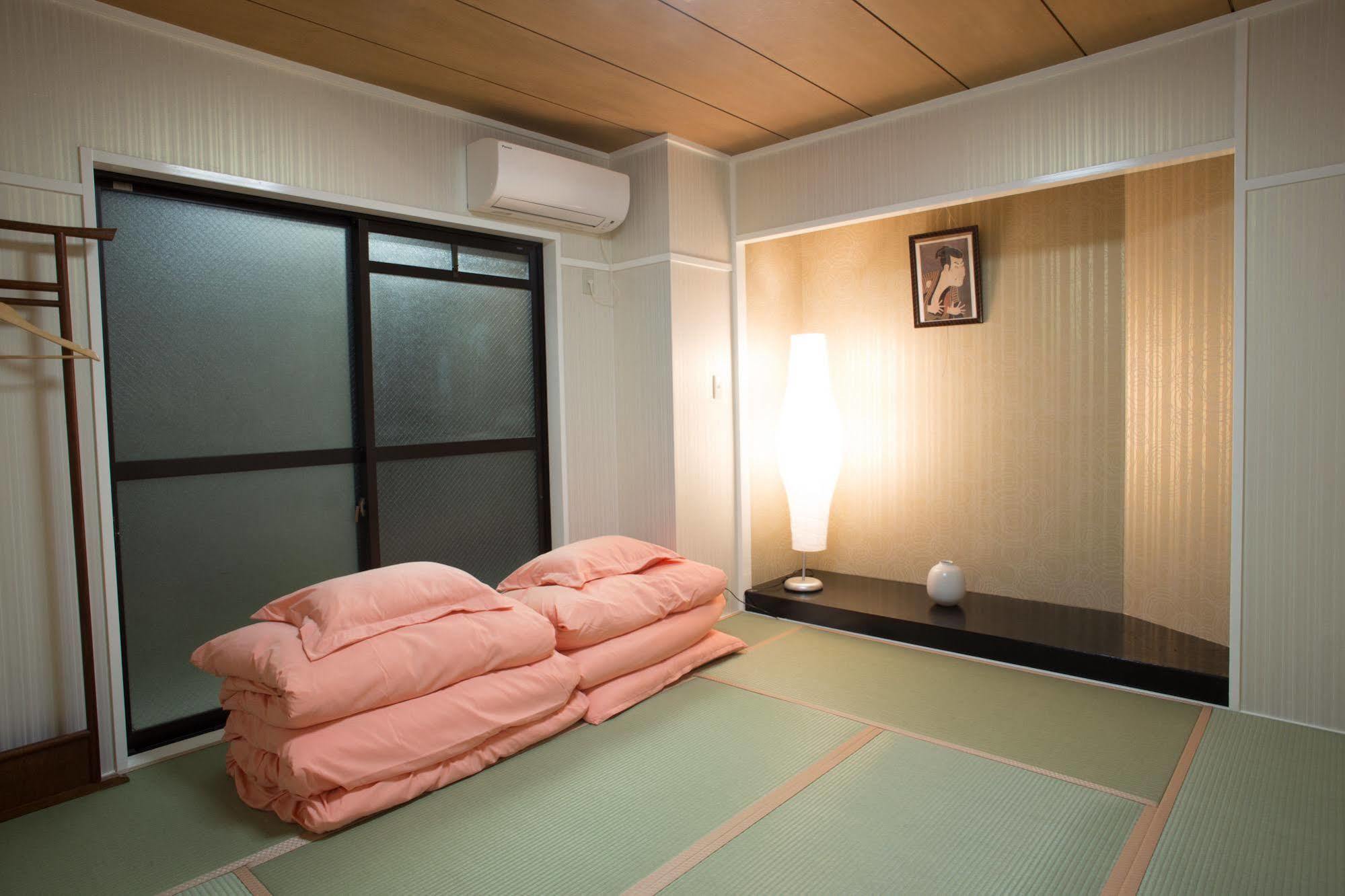 Toyotaya Hostel Nishinomiya Buitenkant foto