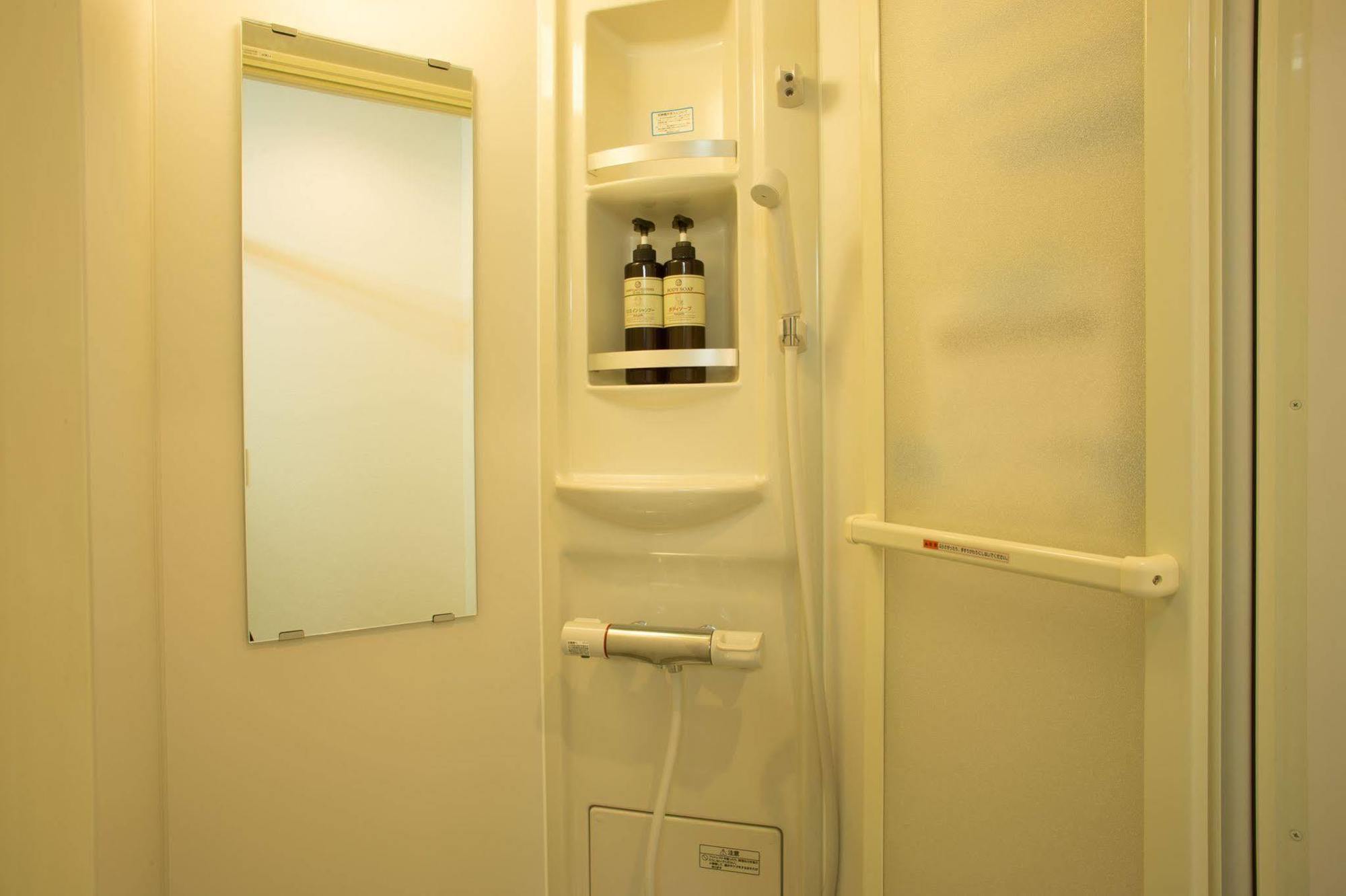 Toyotaya Hostel Nishinomiya Buitenkant foto